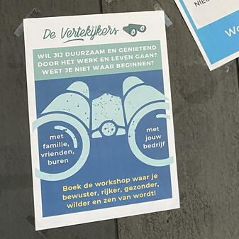Vertekijkers kijken in de toekomst duurzaam leven en genieten